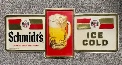 Up for your consideration is a very rare vintage Schmidt's plastic beer sign in excellent condition....