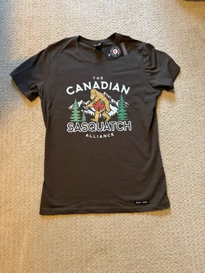 Medium - Black Maple Trading tshirt. NWT, View more