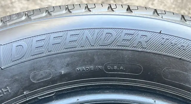  225/65R17 Michelin Defender T+H in Tires & Rims in Oakville / Halton Region - Image 6