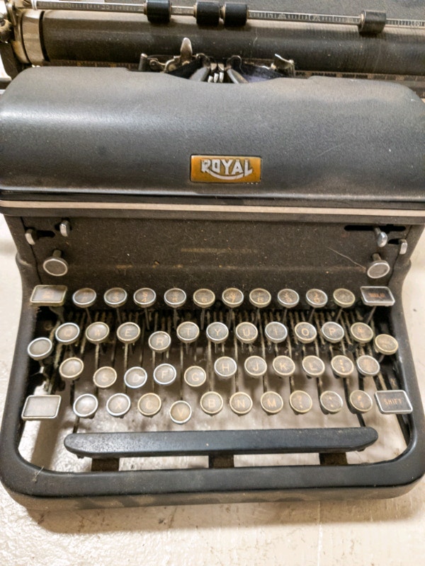 Antique Royal Typewriter with Extra Wide Carriage Vintage Mach Arts