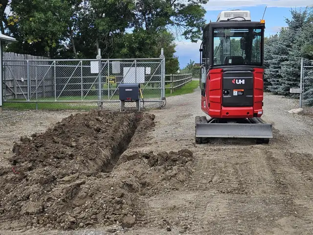 Trenching, Holes dug, excavator work, Driveway Gates