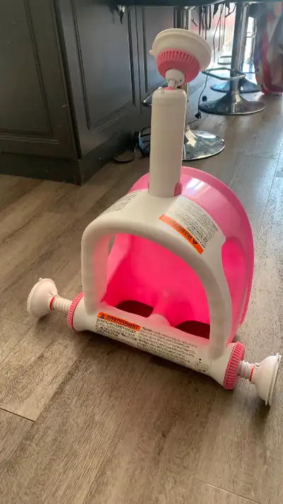 For baby’s sitting up in bath