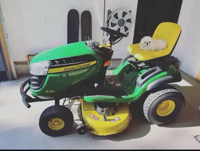 JOHN DEERE E130 TRACTOR - John Deere E130 Lawn Tractor John Deere E130 Lawn Tractor * Engine: 22 HP...