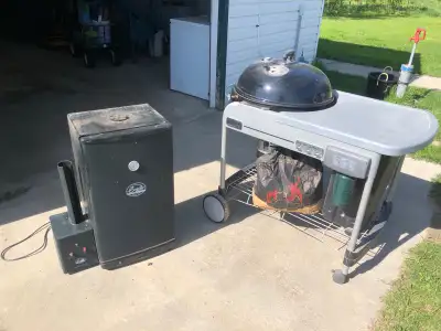 Weber Performer charcoal bbq. Comes with charcoal. In good shape. Has the propane start. Bradley smo...
