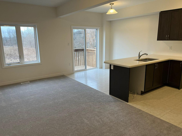 Townhome for rent in Long Term Rentals in Hamilton - Image 2