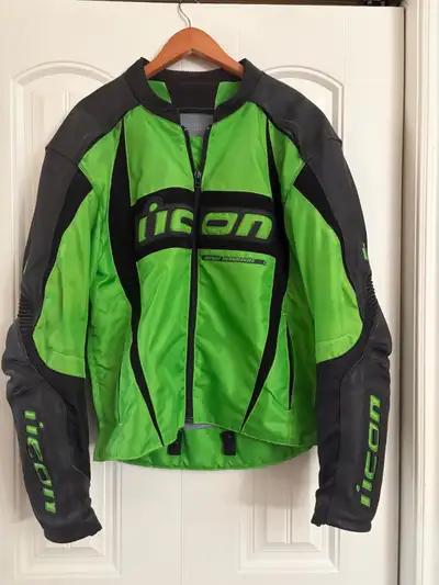 ICON Arc Textile Jacket Size Large Pickup in St Thomas Asking $90 No holds without payment No intera...