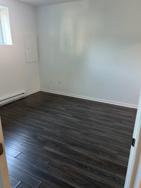 Condo 2 Chambre pour louer / 2 Bedroom Condo for rent 4