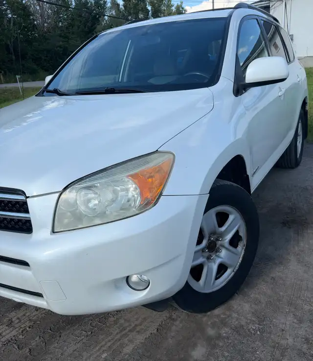 2007 RAV4 very clean