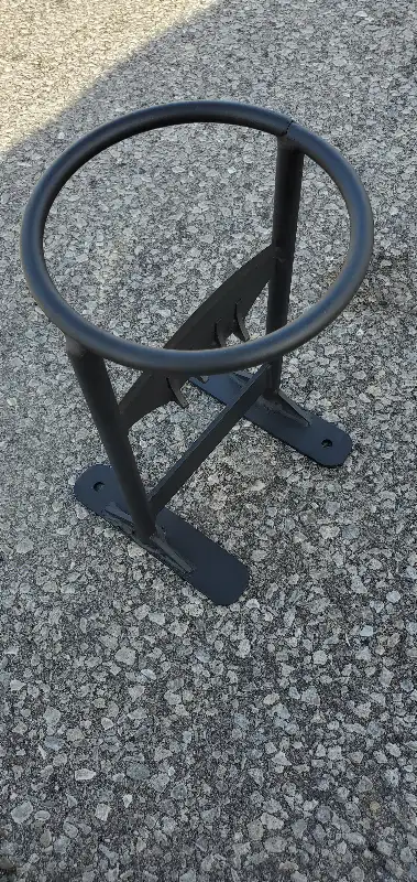 New Splitter for Kindling. 7" diam. And 1' tall. Great for camping and backyard. Easy to use.