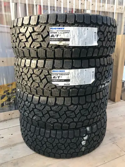 Toyo open country 285/70/17 (4 tires) 1700$ cash or no sale Brand new. stickers still on them