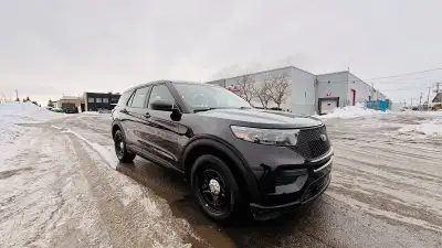2020 FORD EXPLORER HYBRID AWD V6 3,3L gas et electric très économique pas branchable super condition...