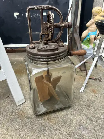 Dazey NO 40 St. Louis butter churn, View more