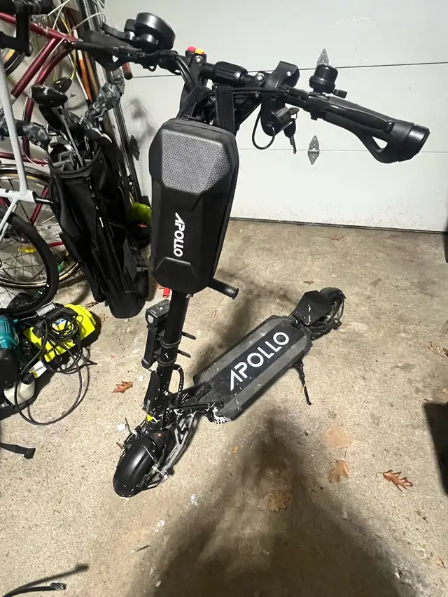 2022 Apollo Ghost Scooter in Scooters & Pocket Bikes in City of Toronto - Image 2