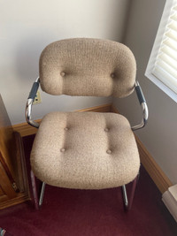 2 chairs (fabric/metal)