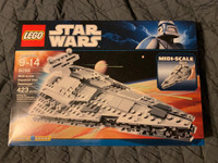 LEGO Star Wars Midi-scale Imperial Star Destroyer Set # 8099 NEW