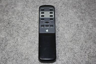 Apple 6580086A Mac Ordinateur Télécommande dans Accessoires pour télé et vidéo  à Ville de Montréal