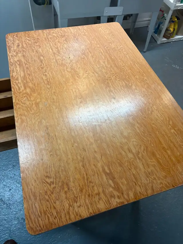 Kitchen table  in Dining Tables & Sets in North Bay - Image 6
