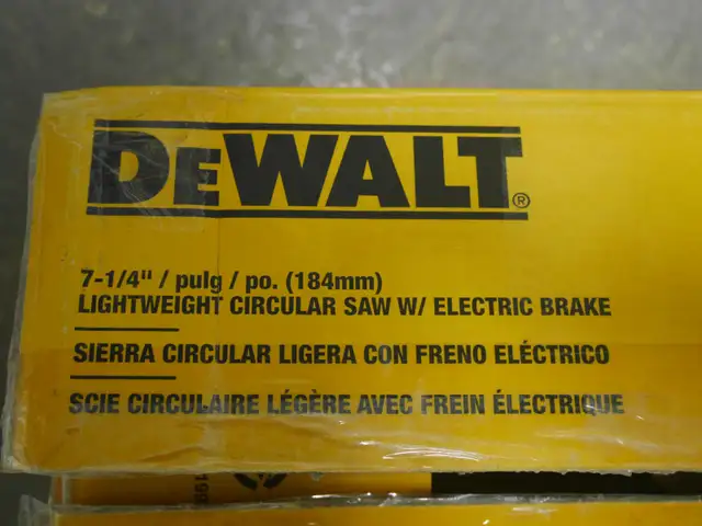 Dewalt Skill Saw -- Brand New!! Never Used in Power Tools in Lethbridge - Image 6