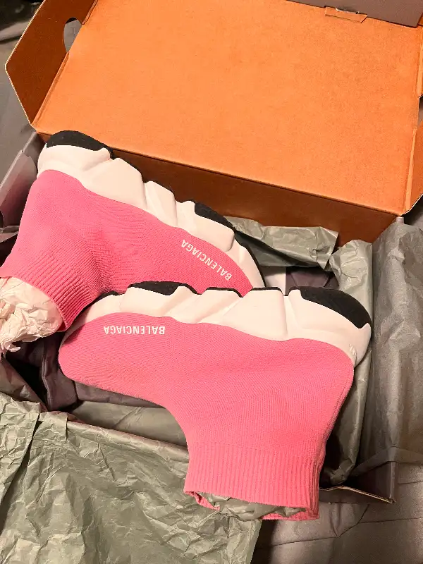 Balenciaga sneaker size 35628637369239061218