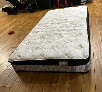 NEW twin mattress (springwall), View more