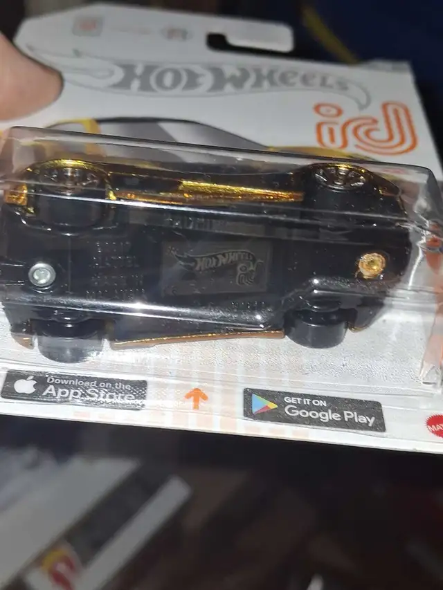 Pagani Huayra 2021 Hot Wheels id #8/8 in Toys & Games in Guelph - Image 7