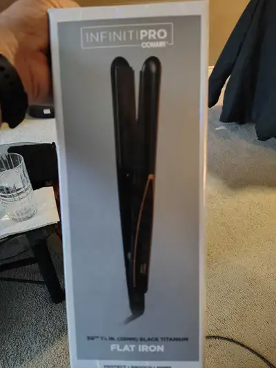 INFINITI PRO CONAIR FLAT Iron Brand New never been used or opened 3Q" 1 1/2 in .(28MM) BLACK Titaniu...