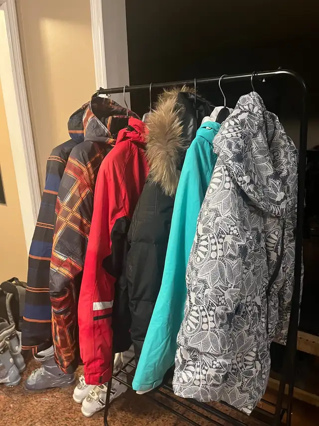 Ski , snowboard jackets and pants  in Ski in Markham / York Region - Image 5