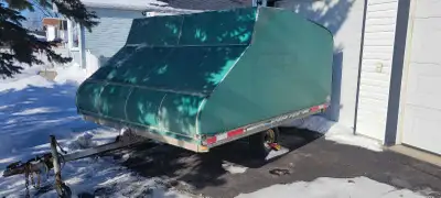 Remorque double 10' long x 8' large, très léger,modifier pour les motoneige d'aujourd'hui,lumiere in...