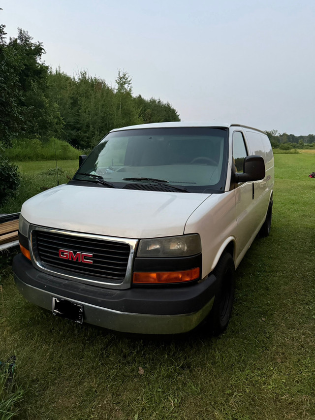 GMC Cargo Van in Cars & Trucks in Mississauga / Peel Region - Image 4