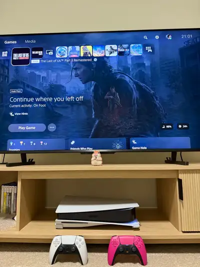 PS5 Disc Edition (CFI-1216A - 3rd Gen) + Pink Controller, View more