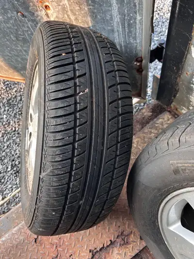 5 16” aluminum rims came off Pontiac grand 2 pirelli p7 and two p4 out of all the tires I’d say thre...