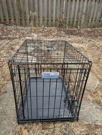 Cage. Good for Dogs. Easy to Fold. Excellent condition.NO Rust, View more