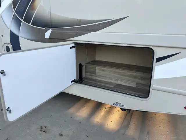2017 Four Winds Class C 26 ft Motorhome in RVs & Motorhomes in Red Deer - Image 10