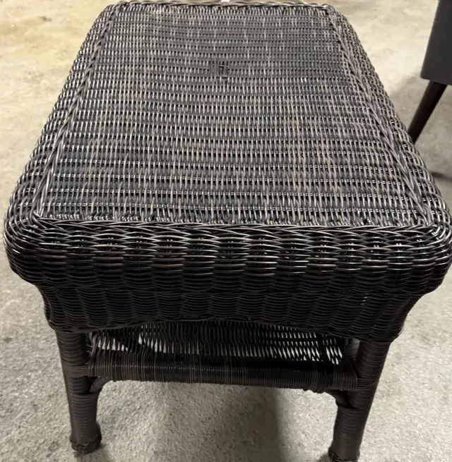 Wicker Side Table in Coffee Tables in Mississauga / Peel Region - Image 3