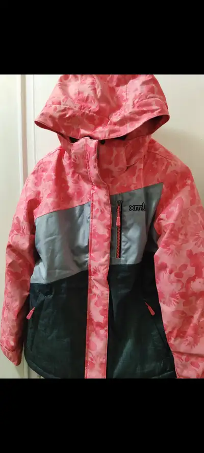 Girls snowsuit Size 10, View more