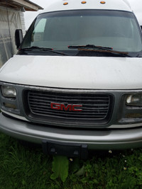 2001 GMC 3500 unicell cube  part or road