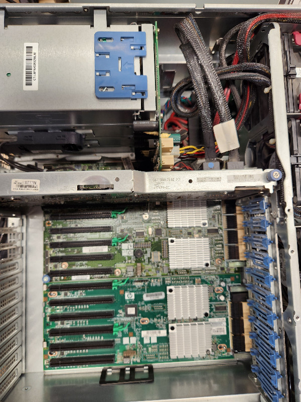 HP ProLiant DL585 G7 (64 threads, 64 GB) in Servers in Gatineau - Image 3