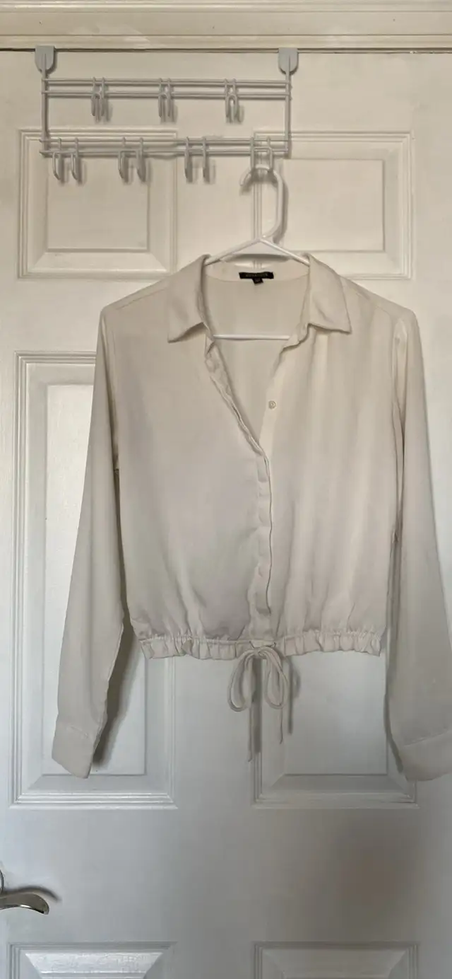 Women clothing dress coat shirt jacket in Women's - Tops & Outerwear in Mississauga / Peel Region - Image 8