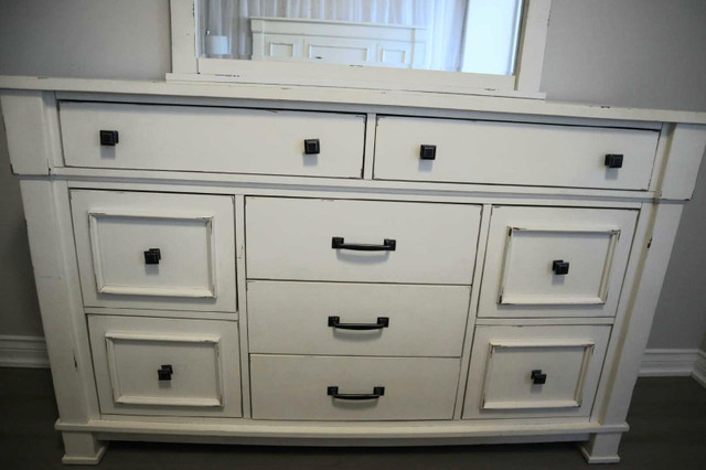 White Vanity / Dresser - Ashley Furniture  in Dressers & Wardrobes in Calgary - Image 2