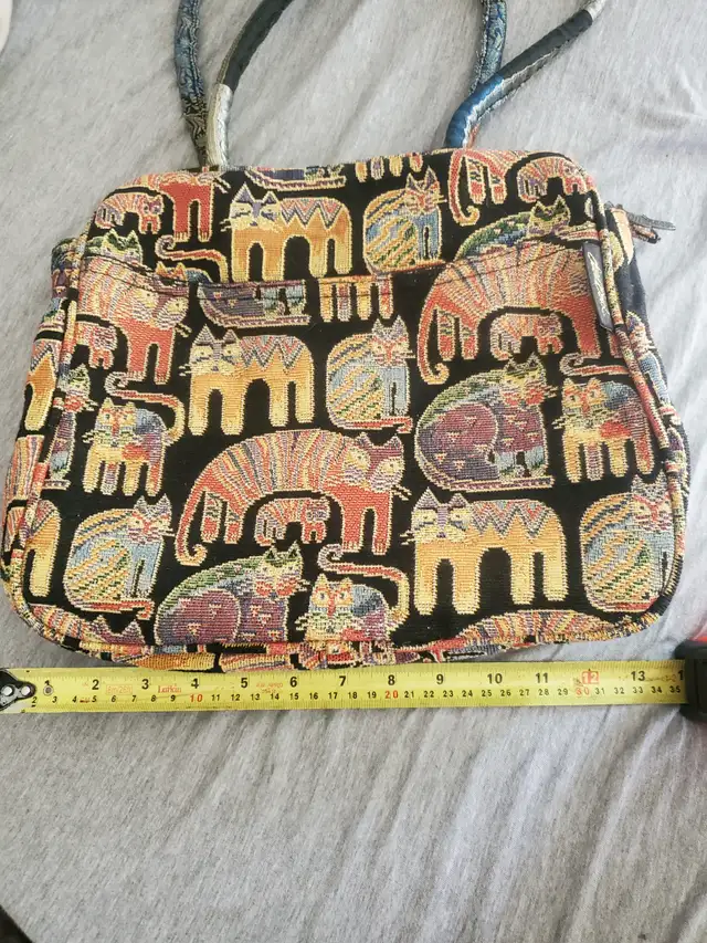 Laurel Burch Cat Bag in Women's - Bags & Wallets in London - Image 3