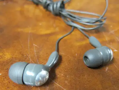 BOSE PORTABLE HEADPHONES FOR SONY DISCMAN PHONE LAPTOP GREY, View more
