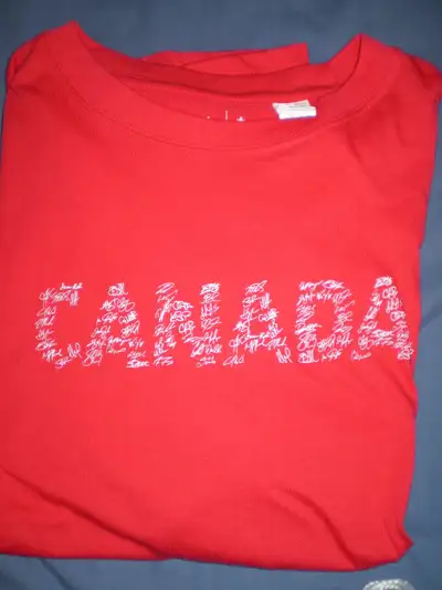 Canada Cheerios XL long sleeve t-shirt - Team Canada hockey, View more