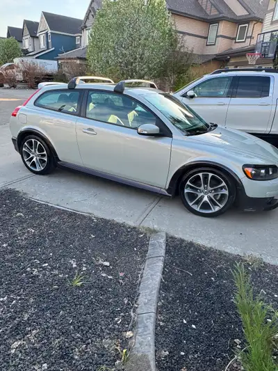 2008 Volvo C30 T-5 rare 6speed manual No accidents, original paint, excellent condition 90200 origin...