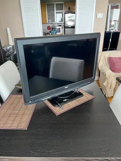 RCA L32HD31R LCD TV, View more