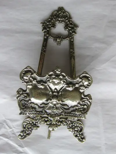 Brass 22cm tall. Excellent condition.