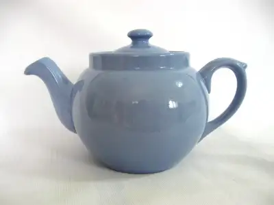 VINTAGE RESTAURANT 2 CUP TEAPOTTHEIRE DEUX TASSES de RESTAURANT English spoken, p.m. me if details a...