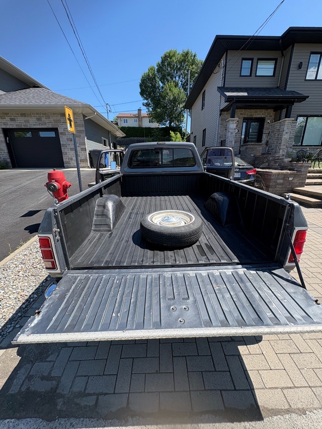 Dodge ram D 150 1983 — photo 5