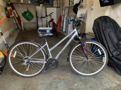 Supercycle Solaris Hybrid 700C, View more