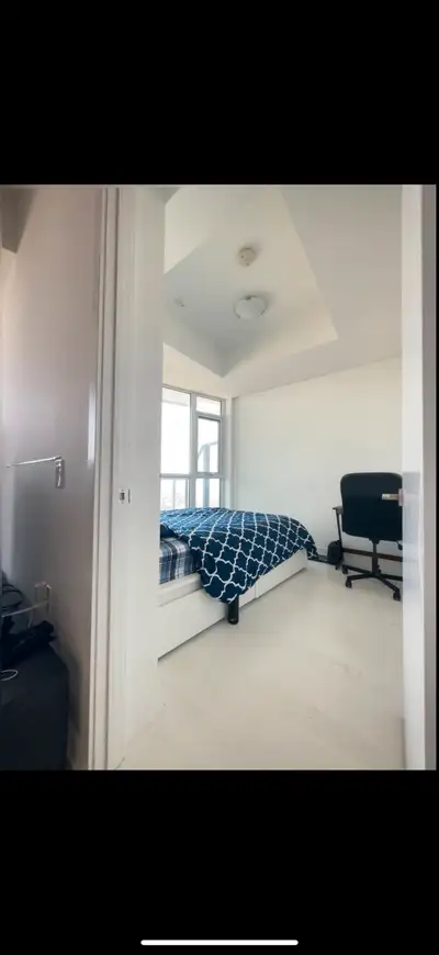 Room for rent in a 2 bed 2 bath condo