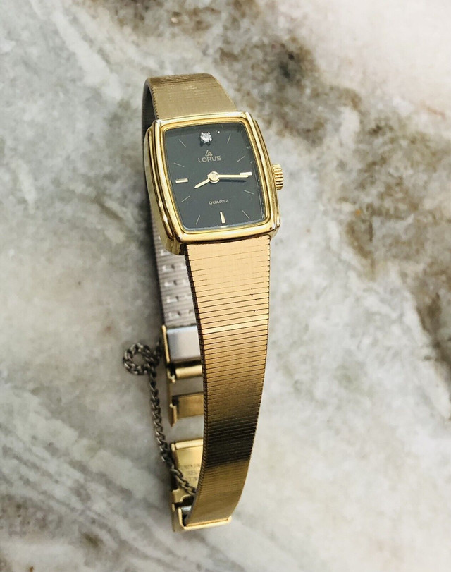 Vintage Women’s LOTUS Gold-tone Watch in Jewellery & Watches in Barrie